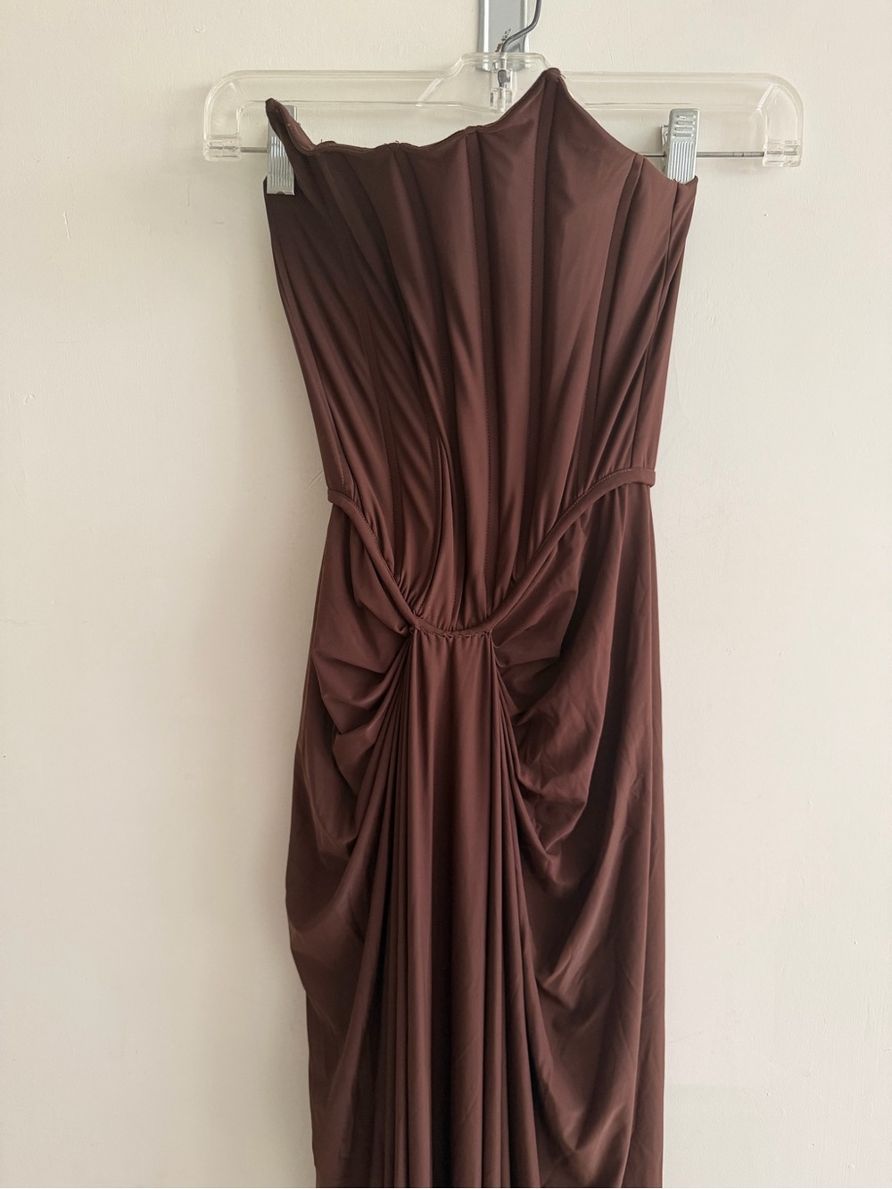 Pearl Gown in Dark Brown
Deme by Gabriella - Picture 4 of 4